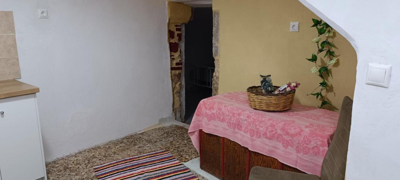 Comfortable And Spacious Stone Traditional Apartment Chania (Crete) Exterior photo